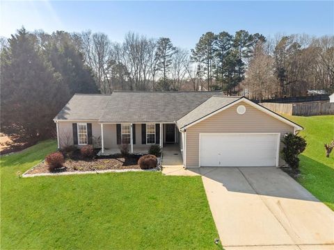 Homes For Sale - 973 Vera Court<br/> Winder, GA 30680