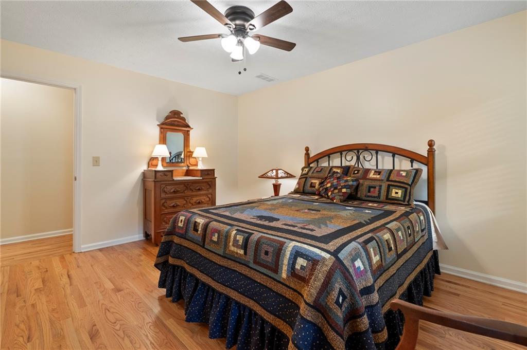 4152 Barberry Drive, Roswell, Georgia image 27