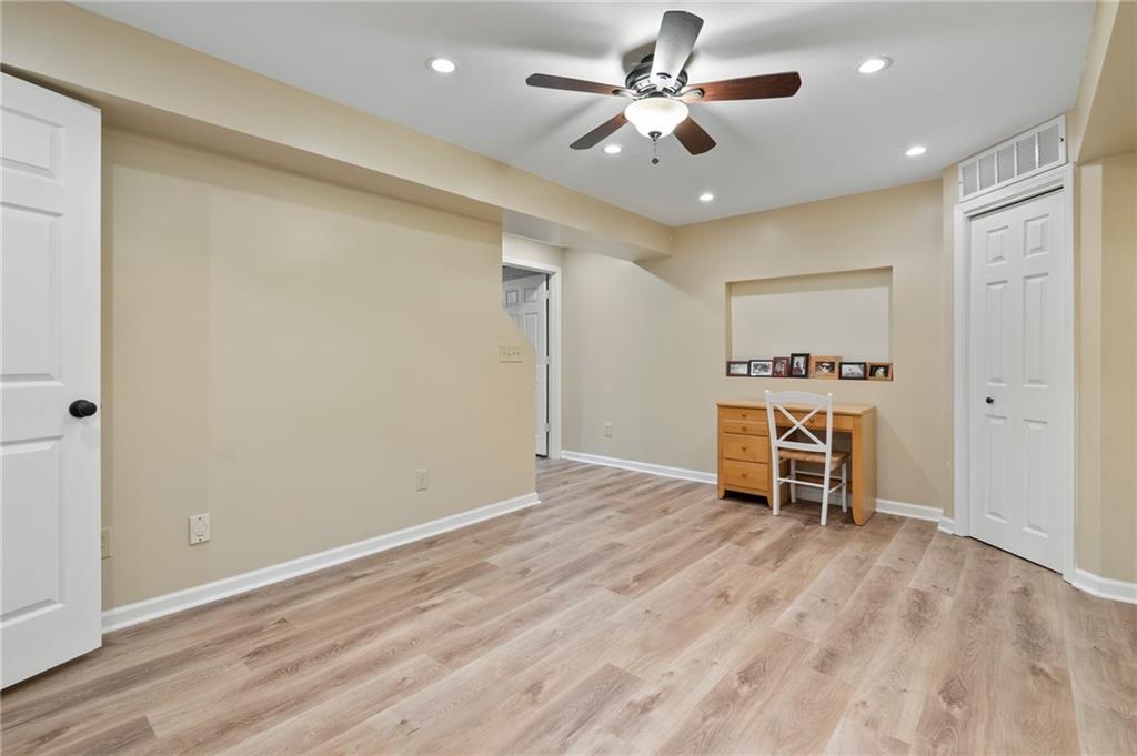 4152 Barberry Drive, Roswell, Georgia image 36