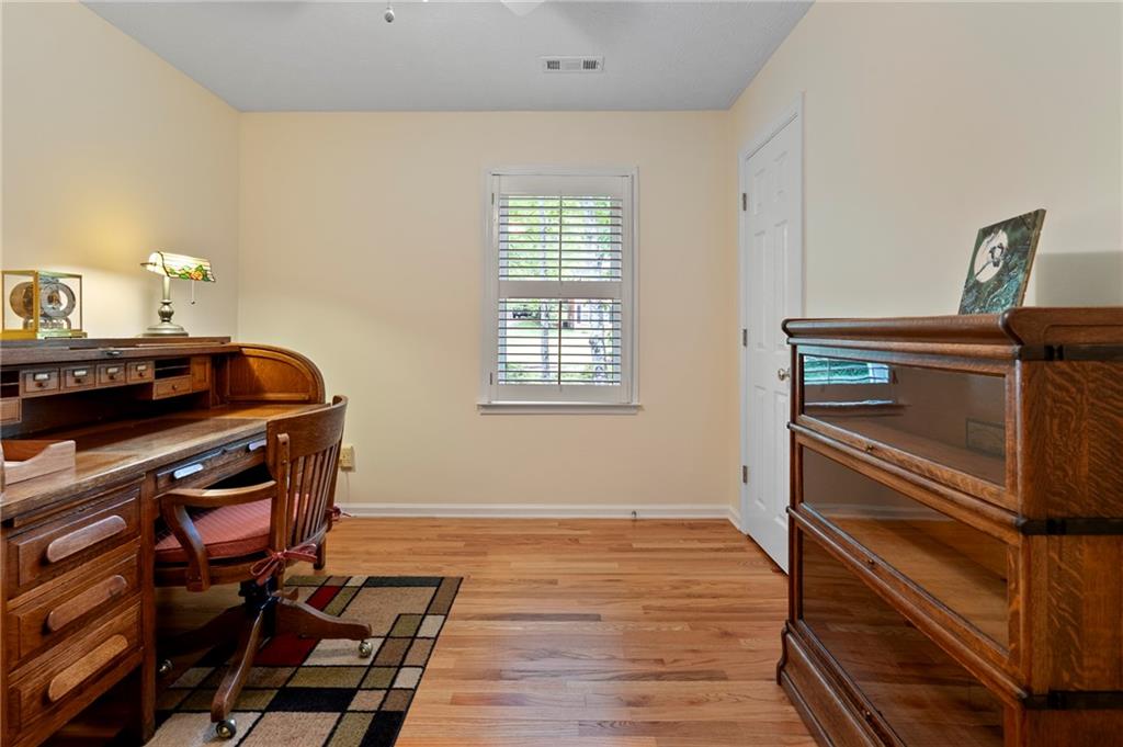 4152 Barberry Drive, Roswell, Georgia image 29