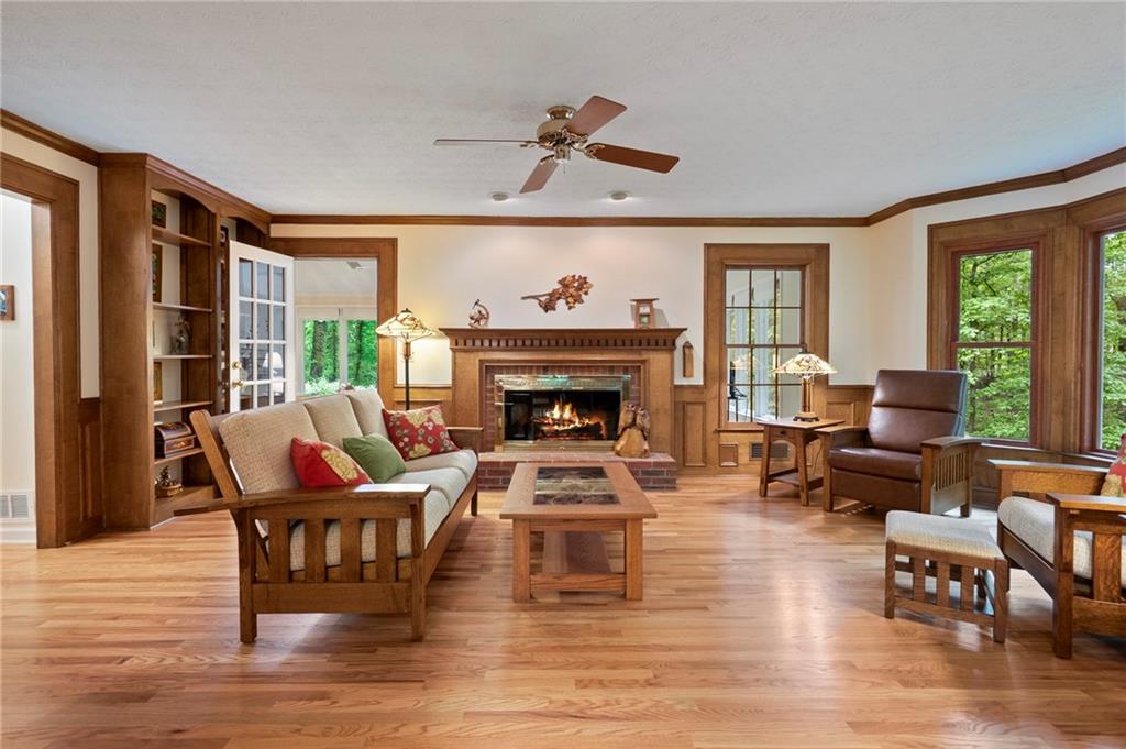 4152 Barberry Drive, Roswell, Georgia image 6