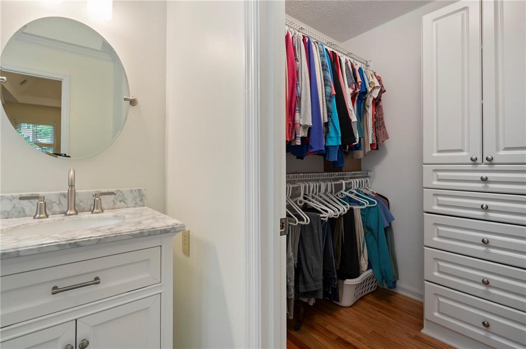 4152 Barberry Drive, Roswell, Georgia image 34