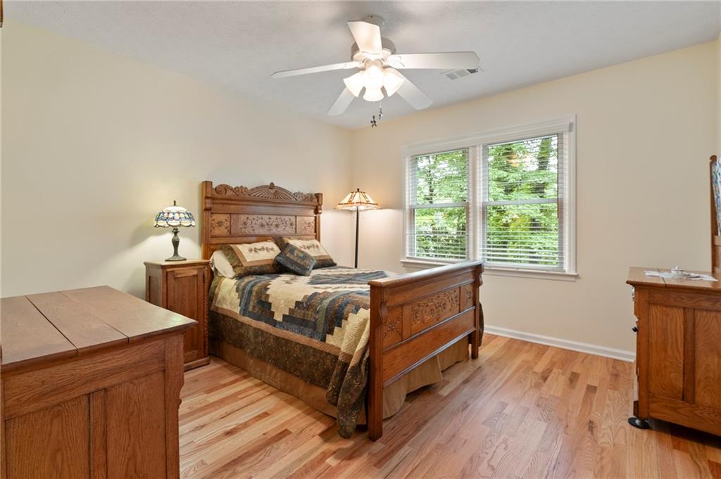 4152 Barberry Drive, Roswell, Georgia image 28