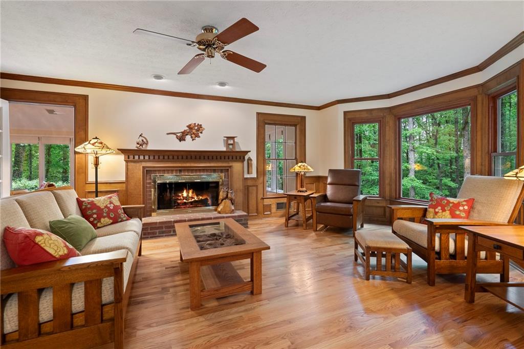 4152 Barberry Drive, Roswell, Georgia image 9