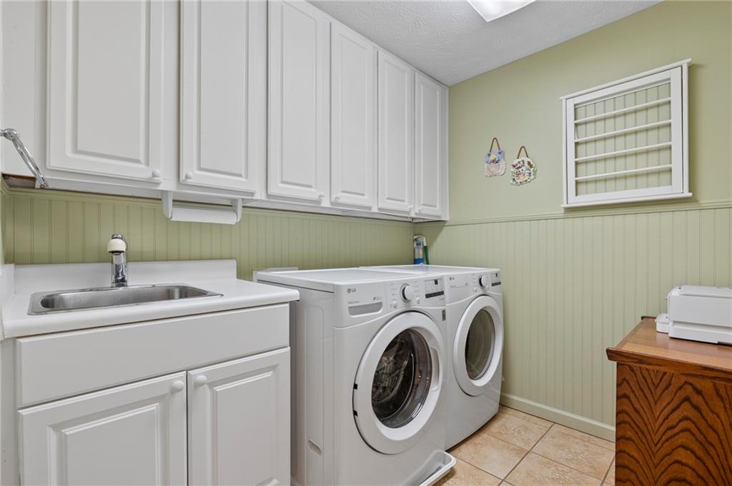 4152 Barberry Drive, Roswell, Georgia image 15