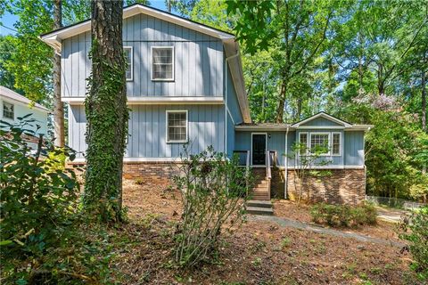 Photo of 215 Hauteur Place SW, Lilburn, GA 30047 (MLS # 7624006)