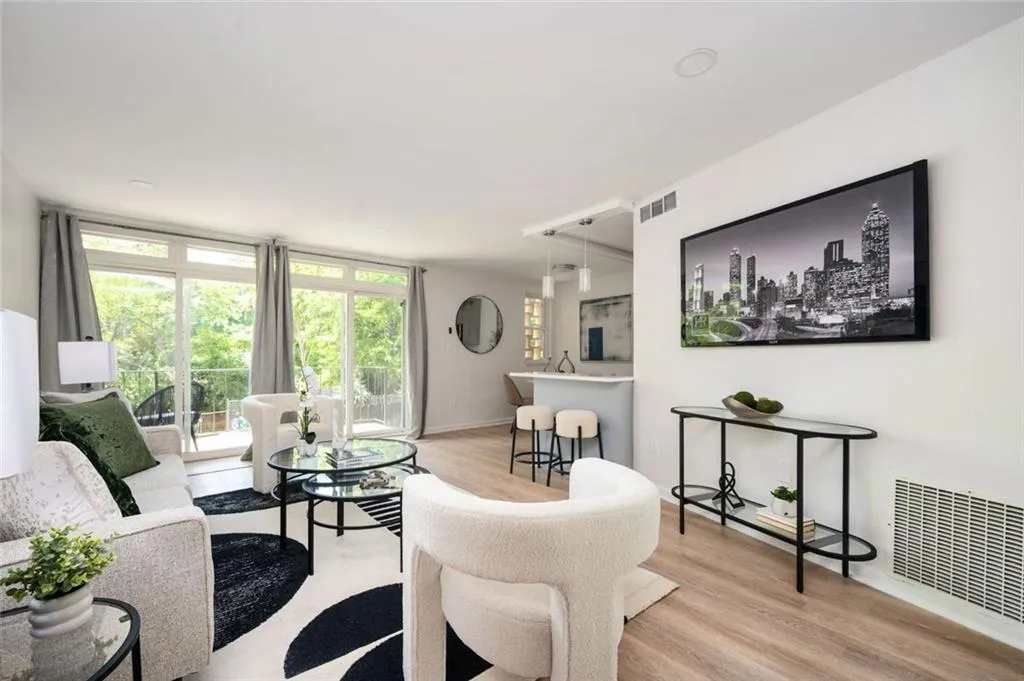 Atlanta, Georgia 30309, United States, 2 Bedrooms Bedrooms, ,1 BathroomBathrooms,Residential,Active,113677 Atlanta, Georgia 30309, United States, 2 Bedrooms Bedrooms, ,1 BathroomBathrooms,Residential,Active,113677