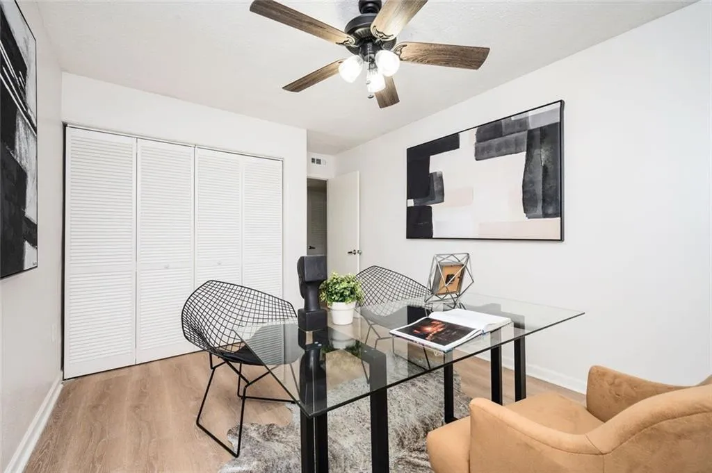 Atlanta, Georgia 30309, United States, 2 Bedrooms Bedrooms, ,1 BathroomBathrooms,Residential,Active,113677