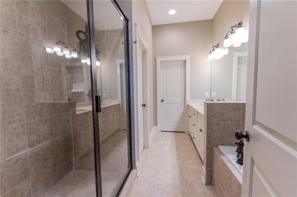 2448 Gatebury Circle, Atlanta, Georgia image 20