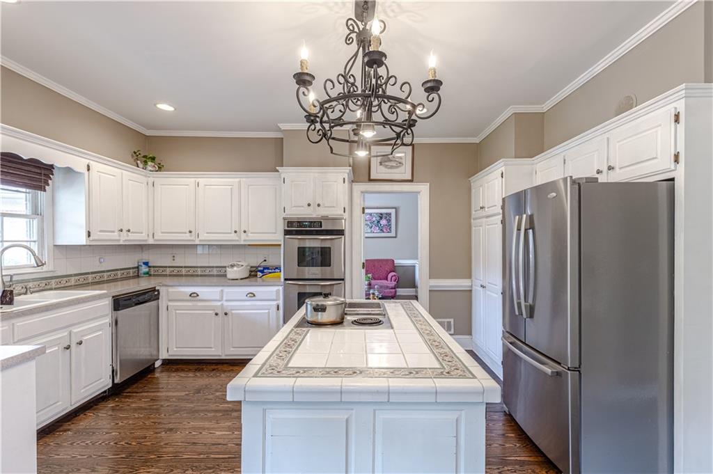 110 Amsterdam Drive, Lilburn, Georgia image 11
