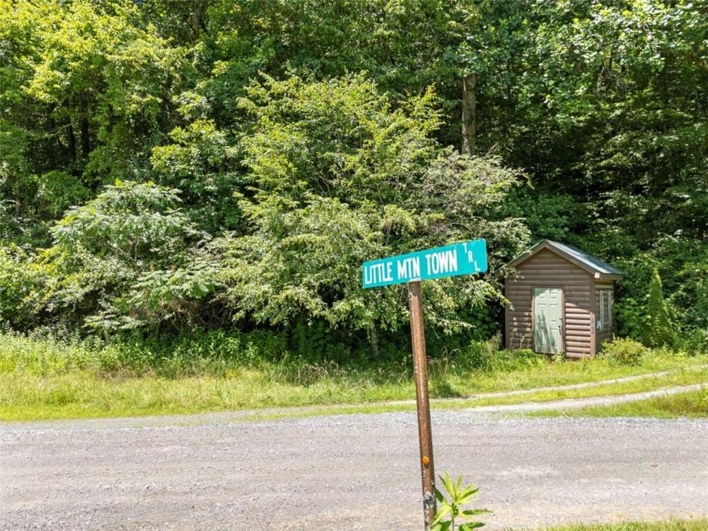 Lot8/9 Hidden Valley Trail