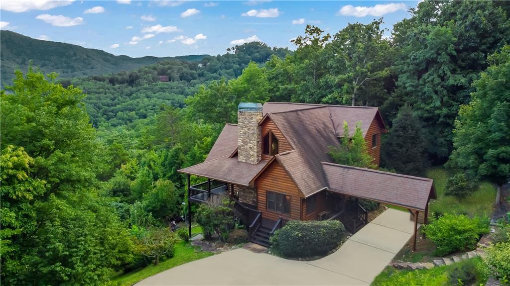 676 Deer Crest Overlook