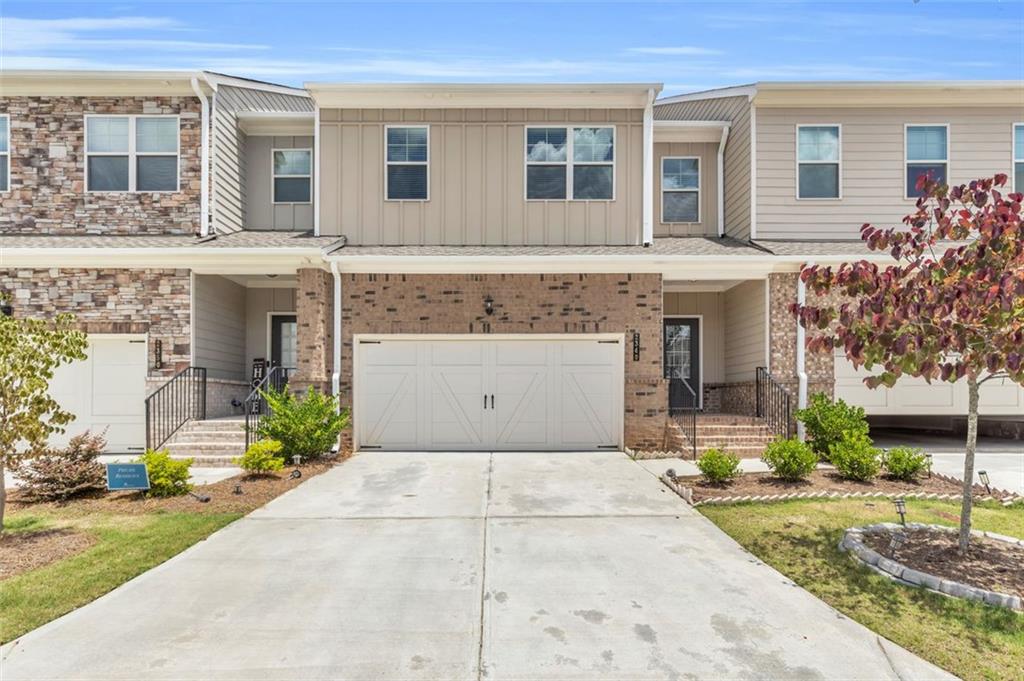 2340 Manor Pointe Drive