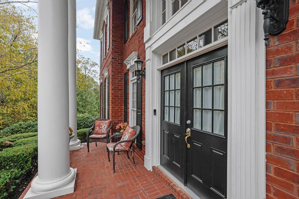 5283 Whitehaven Park Lane SE