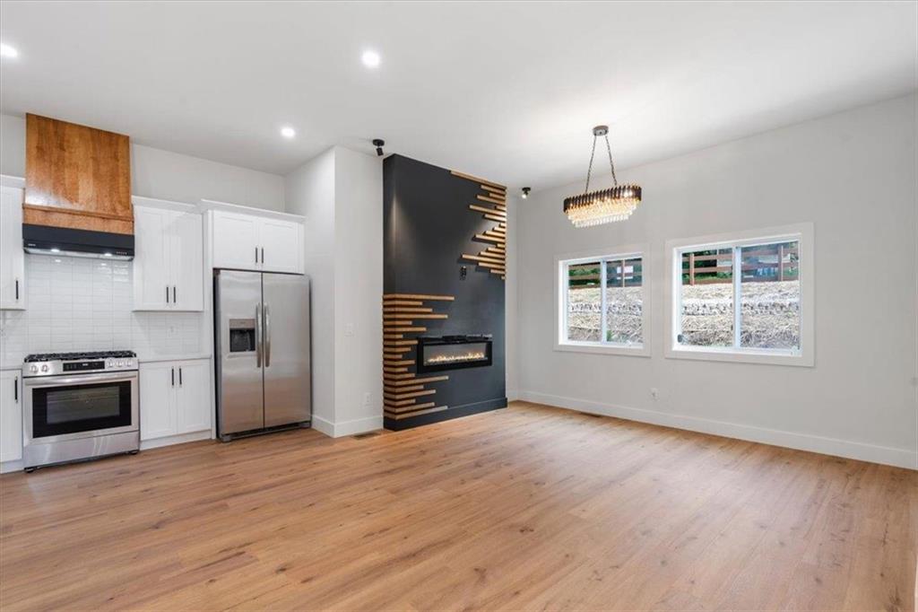 2328 Lakewood Avenue