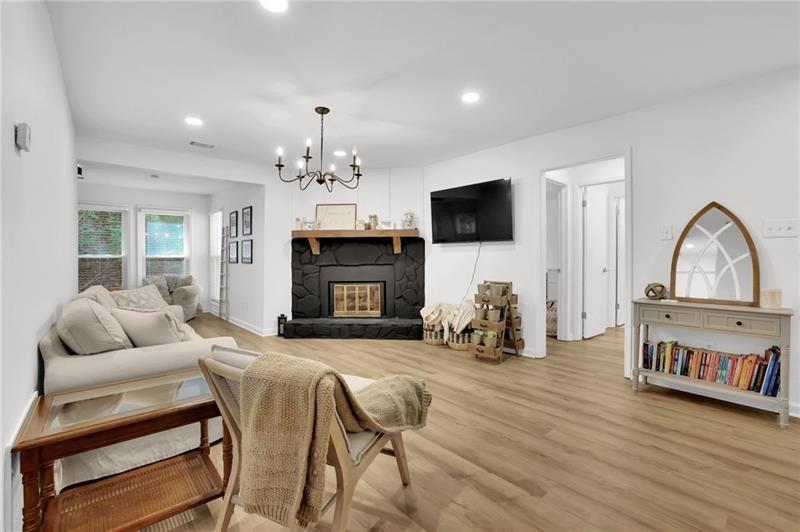 Roswell Pointe - Residential