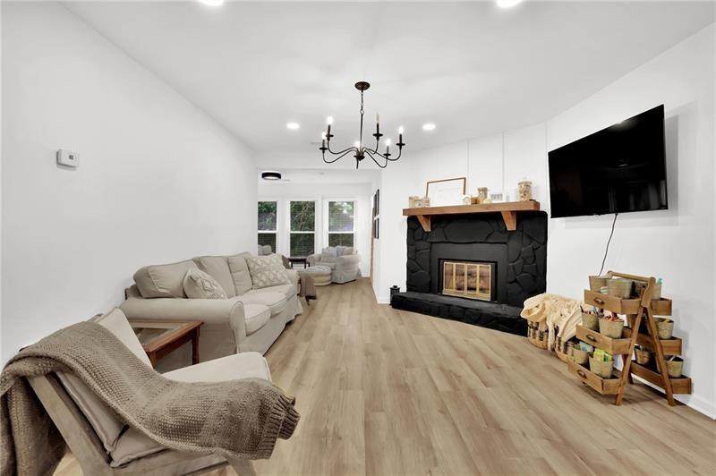 Roswell Pointe - Residential