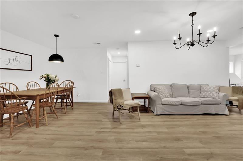 Roswell Pointe - Residential