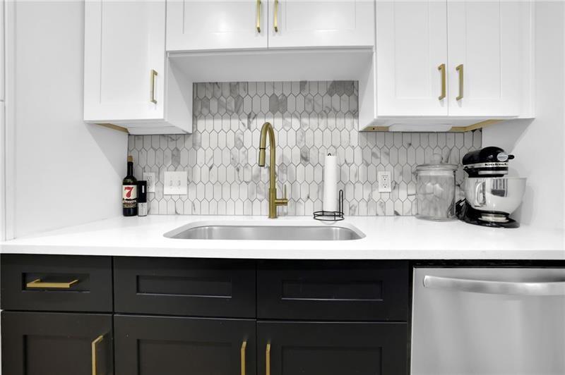 3113 Lake Pointe Circle