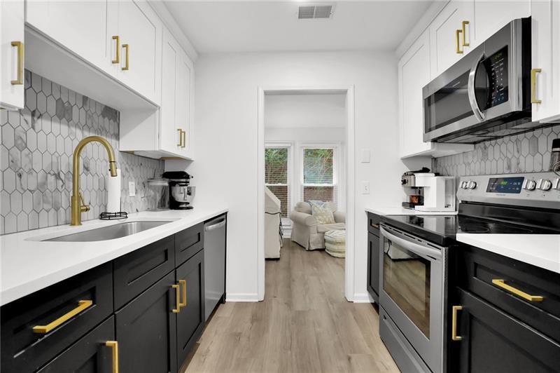 3113 Lake Pointe Circle