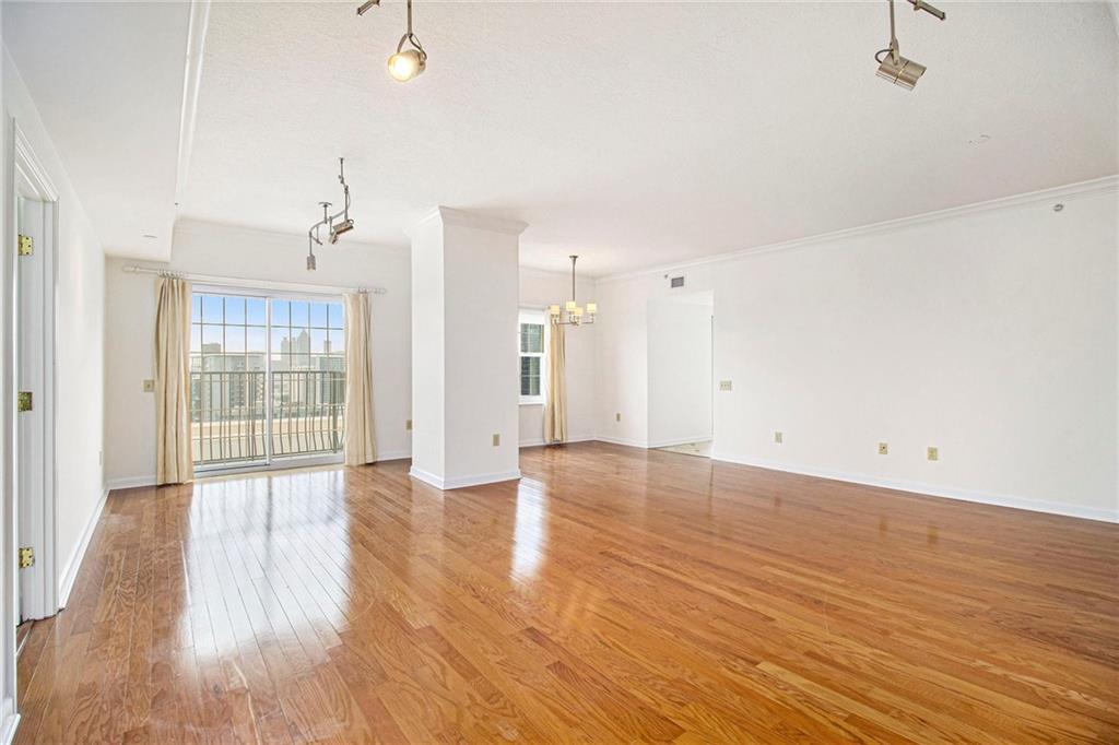 195 14th Street NE PH 306