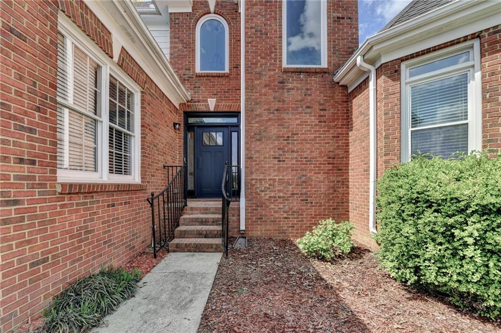 1005 Lewis Ridge Circle