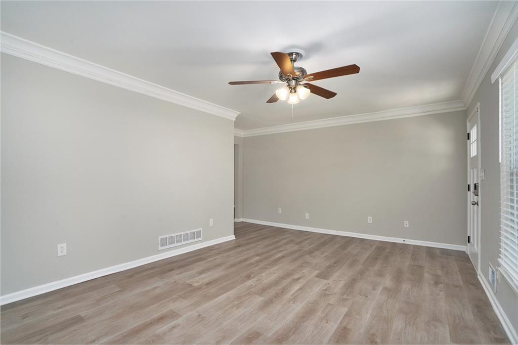 2434 Miriam Lane