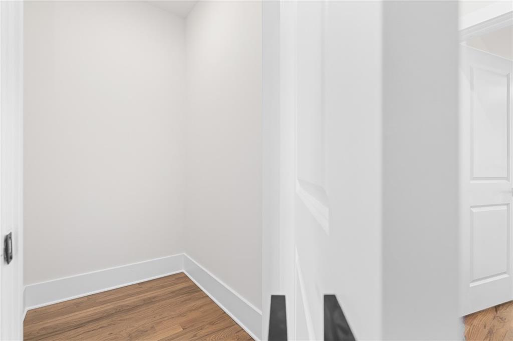 332 Gibson Street, Atlanta, Georgia image 34