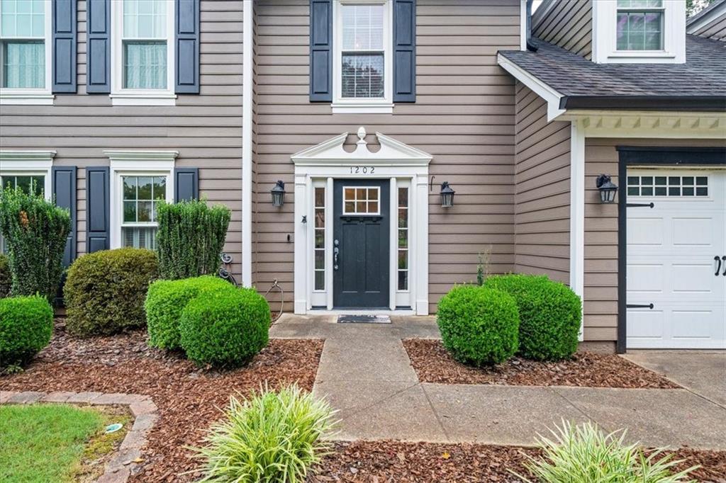 1202 Rockmart Circle NW