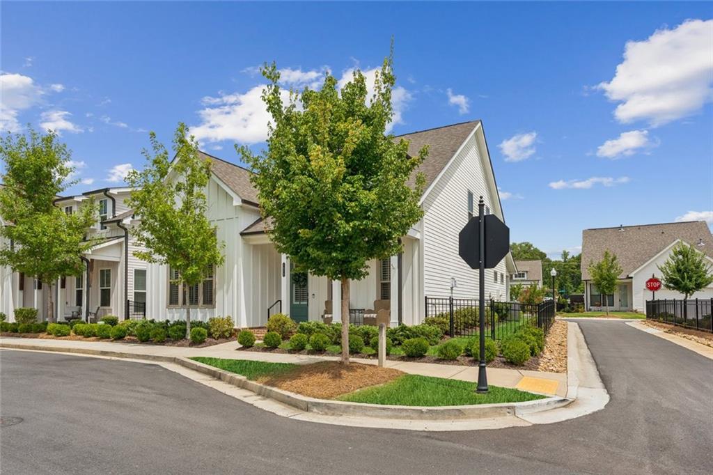 1673 Harvest Park Lane