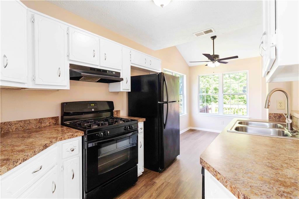 7186 Raintree Loop, Jonesboro, Georgia image 14