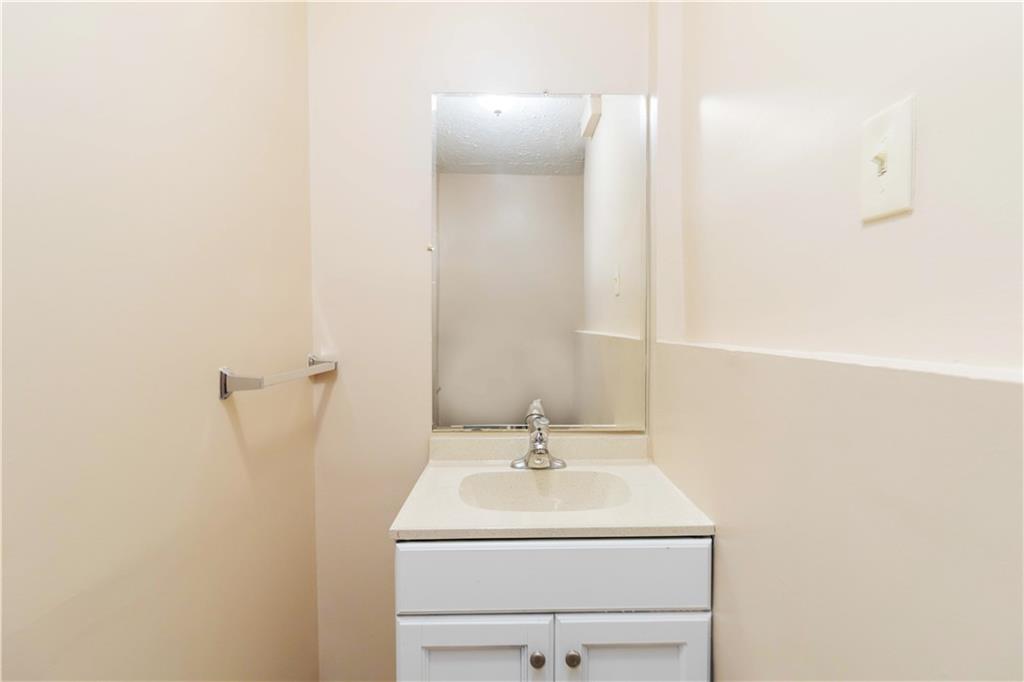 7186 Raintree Loop, Jonesboro, Georgia image 26