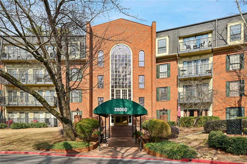 28214 Plantation Drive NE