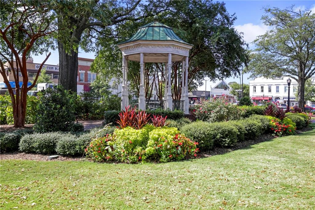 Lee's Crossing - Residential