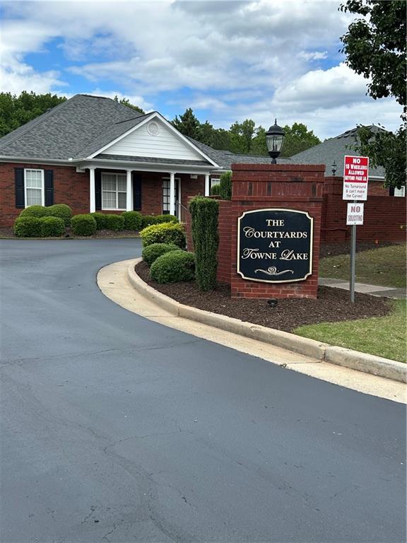 401 Courtyard Terrace, Woodstock, Georgia image 1