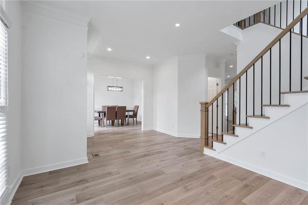 4865 Chesterfield Court
