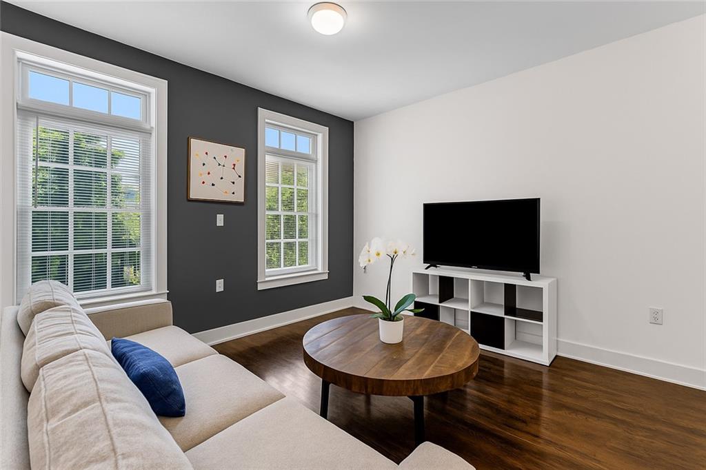 1300 Dekalb Avenue NE 221