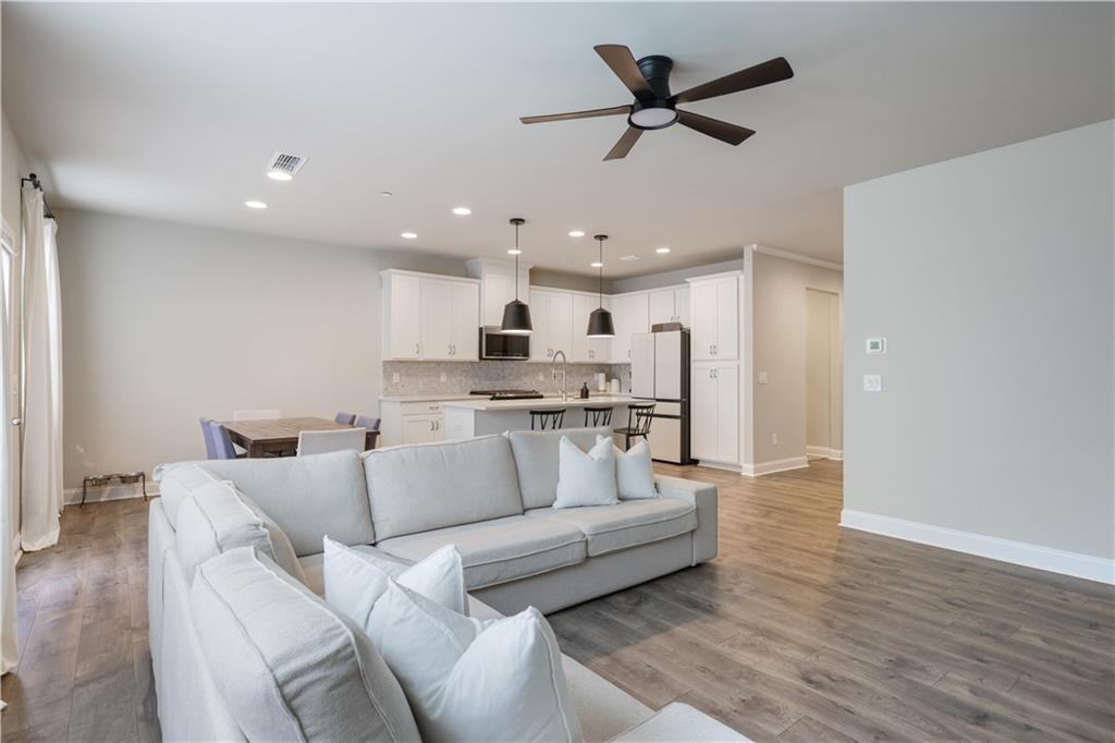 Addison Point - Residential