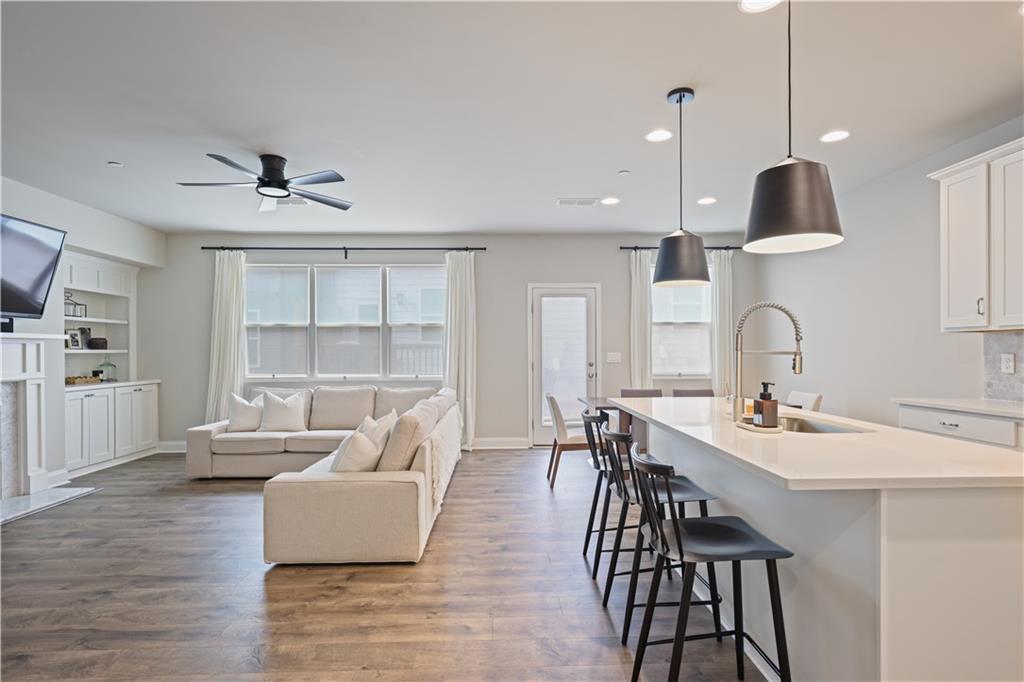 Addison Point - Residential