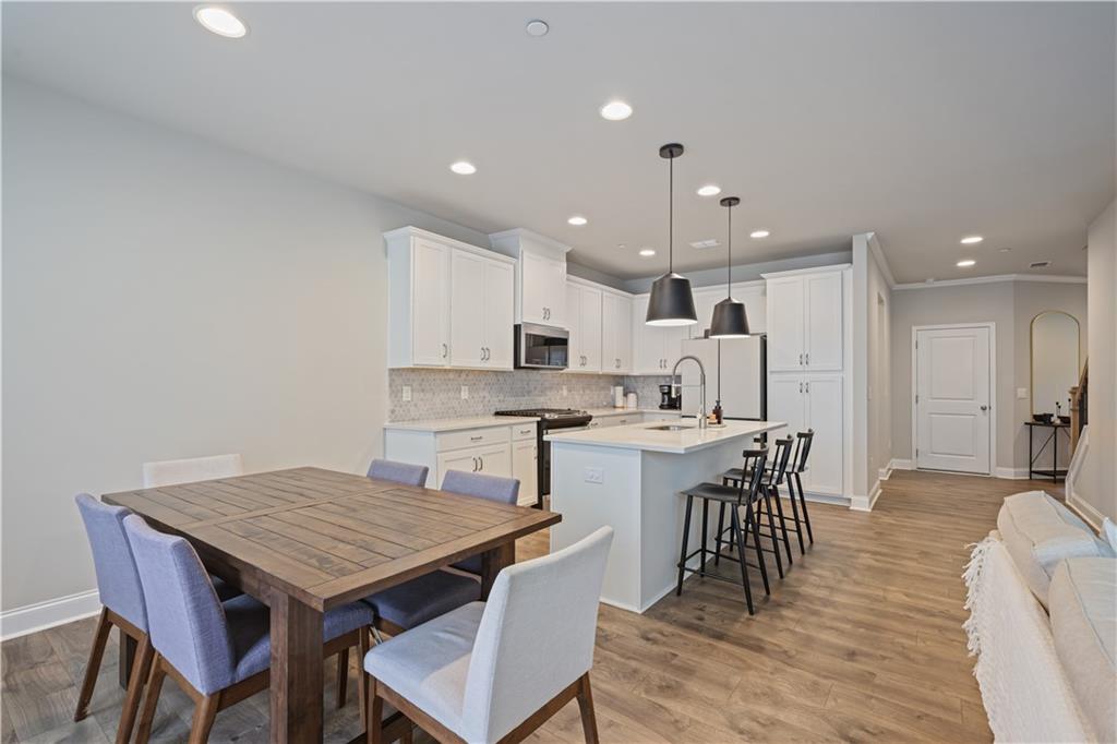 Addison Point - Residential