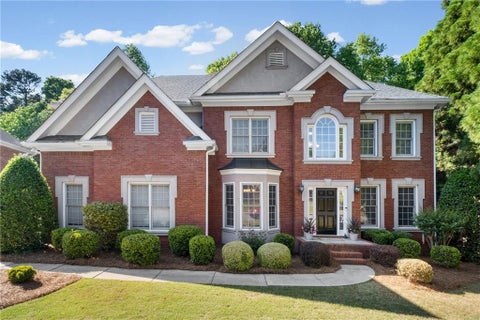 Homes For Sale - 145 Whitestone Court<br/> Johns Creek, GA 30097