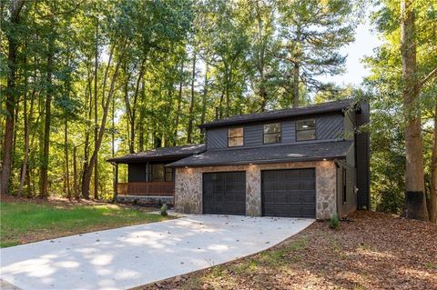 A home in Ellenwood