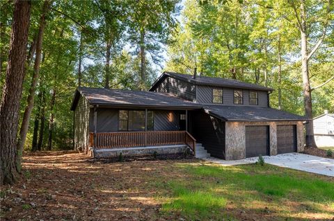 A home in Ellenwood