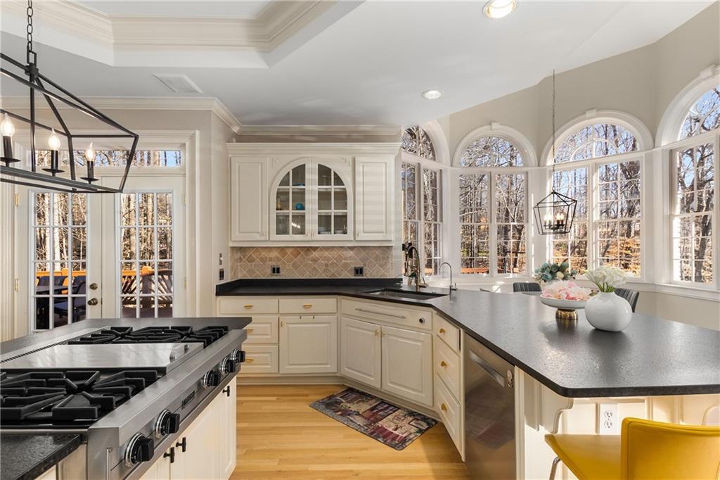 715 Newport Hollow, Alpharetta, Georgia image 13