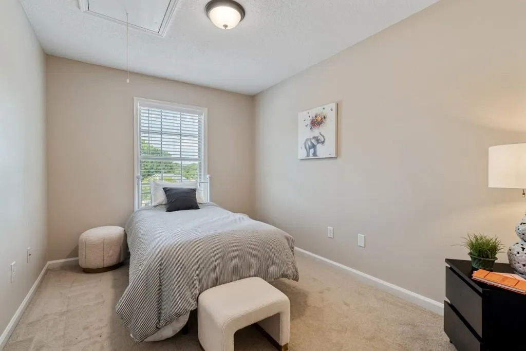 Smyrna, Georgia 30082, United States, 4 Bedrooms Bedrooms, ,3 BathroomsBathrooms,Residential,Pending,195195