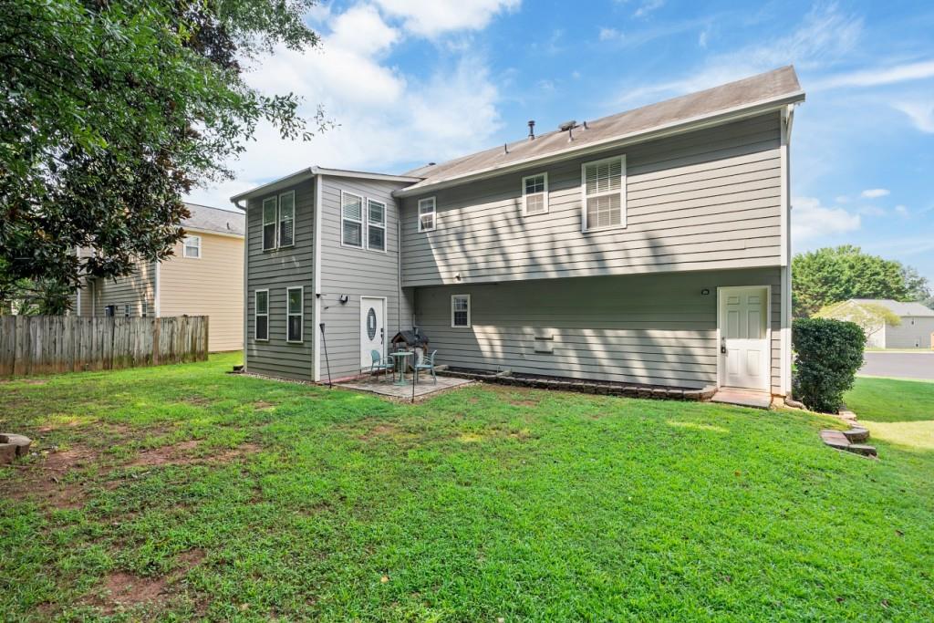 1087 Berkley Drive SE