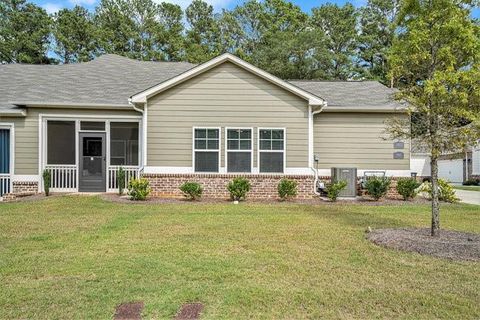 A home in Powder Springs