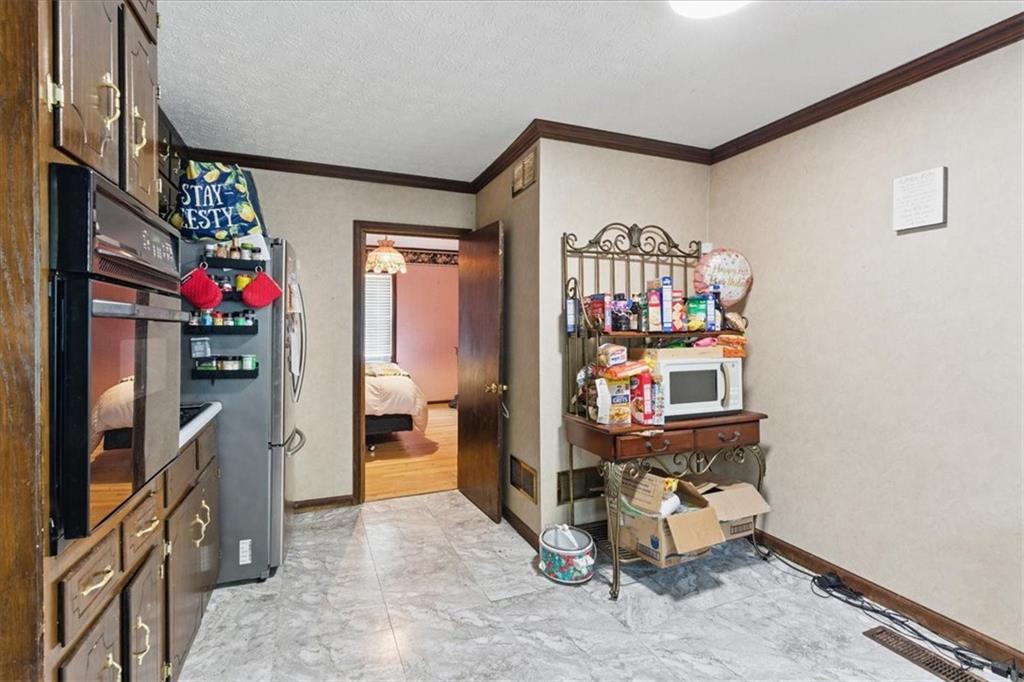8136 Connally Drive, Douglasville, Georgia image 17