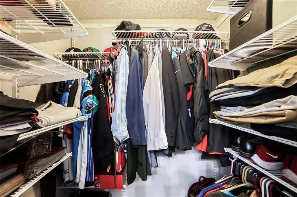 Atlanta, Georgia 30309, United States, 2 Bedrooms Bedrooms, ,2 BathroomsBathrooms,Residential,Pending,83456