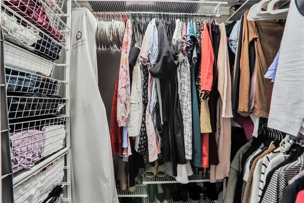 Atlanta, Georgia 30309, United States, 2 Bedrooms Bedrooms, ,2 BathroomsBathrooms,Residential,Pending,83456